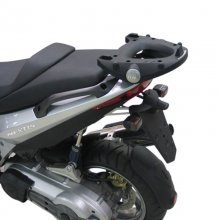 Σχάρα / Βάση μπαγκαζιέρας  GIVI E682M GILERA NEXUS 125 /250 /300 /500 06-10